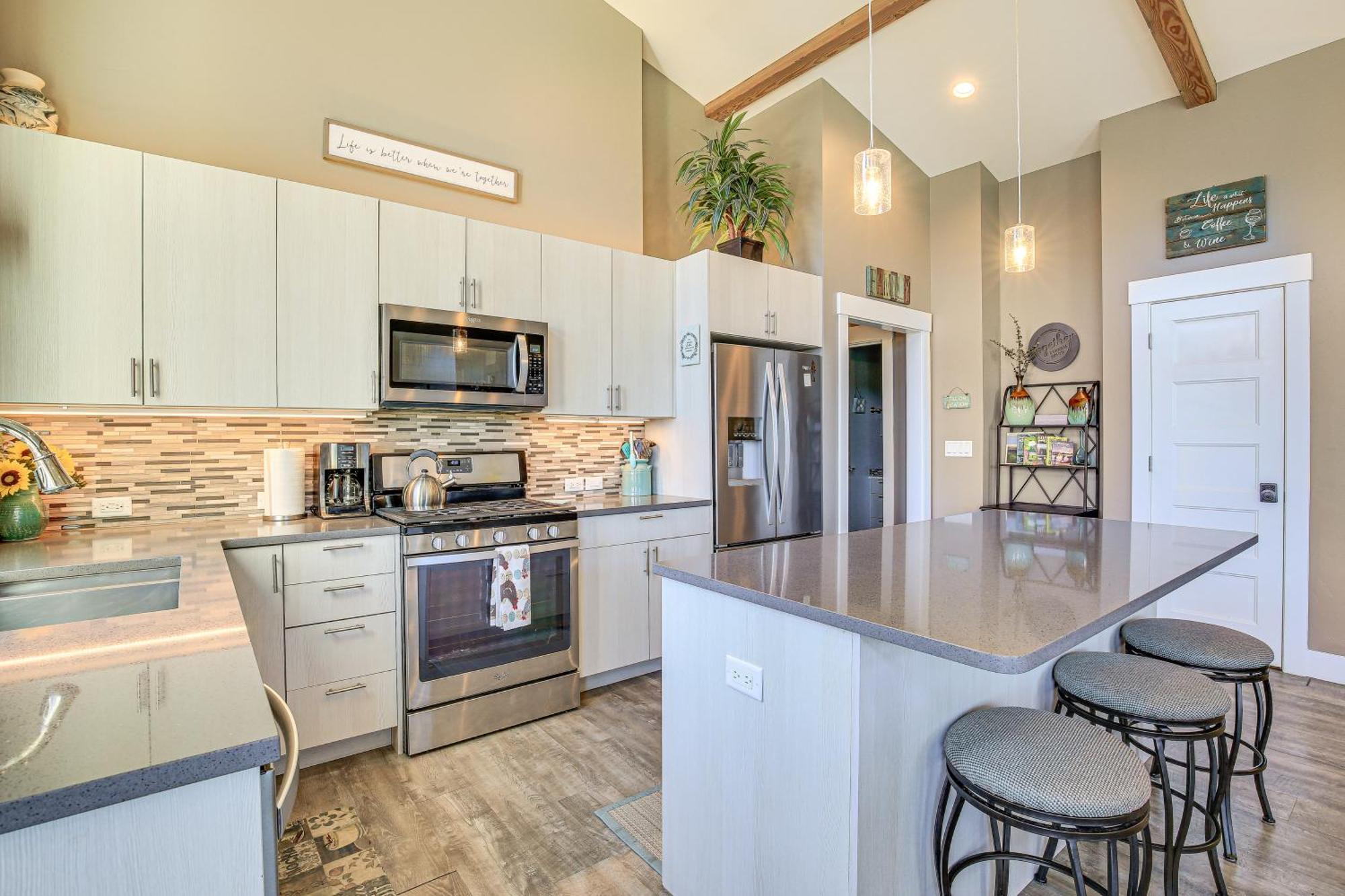Gorge Retreat - Modern Carson Home With Mtn Views! Екстериор снимка